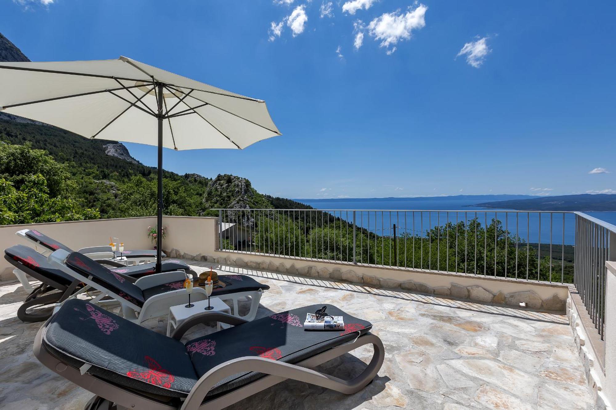 Holiday Home Marta With Heated Pool,Grill,Sea View Bast ภายนอก รูปภาพ