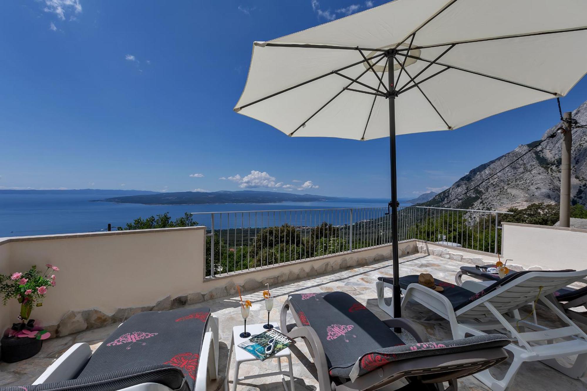Holiday Home Marta With Heated Pool,Grill,Sea View Bast ภายนอก รูปภาพ